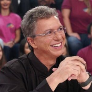 O diretor supostamente alfinetou o reality rival em sua mais recente publicação