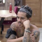 O cantor conversou com o modelo Lipe Ribeiro em um papo bastante descontraído e bem humorado