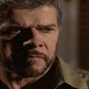 José Mayer como Pedro em Laços de Família