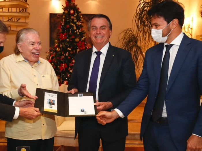 Senor Abravanel recebeu grande homenagem do Presidente Jair Bolsonaro
