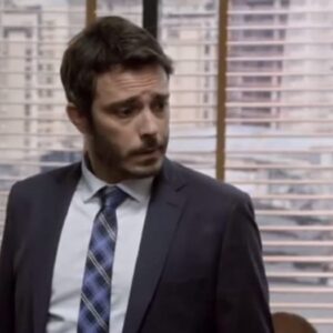 O vilão passará mais um sufoco pelas mãos de Poderosa em Amor sem Igual