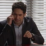 João Baldasserini interpretando Beto em Haja Coração (Globo)