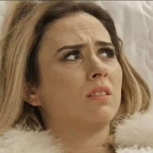 Tatá Werneck como Fedora em Haja Coração (Globo)