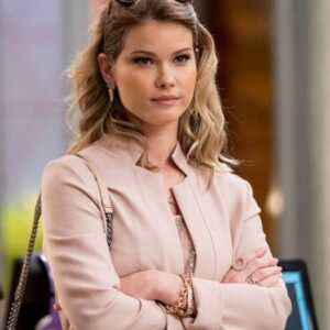 Karen Junqueira como Jéssica em Haja Coração (Globo)