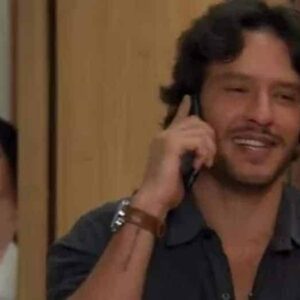 Nando Rodrigues como Henrique em 'Haja Coração' (Globo)