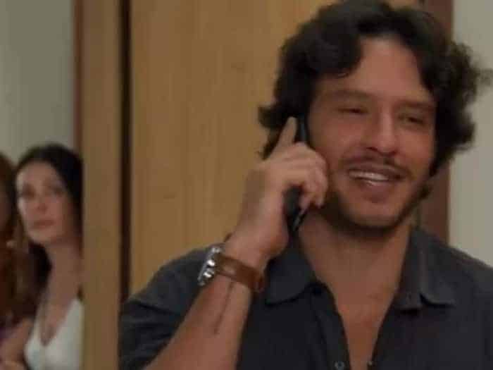 Nando Rodrigues como Henrique em 'Haja Coração' (Globo)