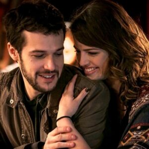 Giovanni (Jayme Matarazzo) e Camila (Agatha Moreira)