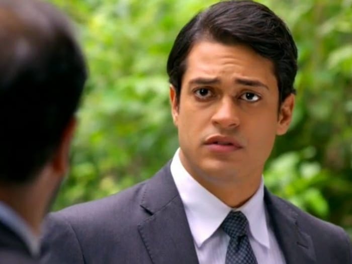 Raphael Vianna como Hélio em 'Flor do Caribe' (Globo)