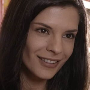 Helena Ranaldi como Cíntia em 'Laços de Família' (Globo)