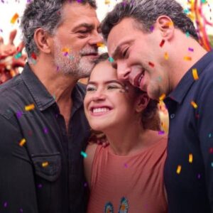 Cenas do filme 'Pai em Dobro' (Netflix)