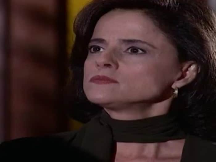 Alma (Marieta Severo) em 'Laços de Família' (Globo)