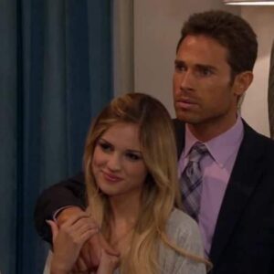 Nikki (Eiza Gonzalez) e Francisco (Sebastián Rulli) em 'Amores Verdadeiros' (Sbt)