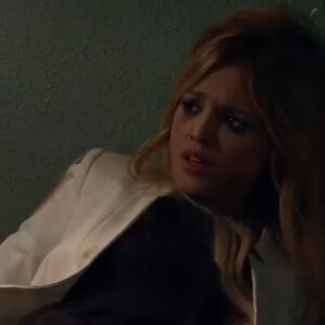 Eiza González interpretando Nikki em 'Amores Verdadeiros' (Sbt)