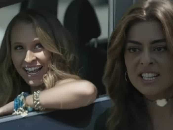 Carine (Carla Diaz) e Bibi (Juliana Paes) em 'A Força do Querer' (Globo)