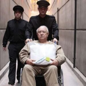 Cenas da novela 'Flor do Caribe' (Globo)