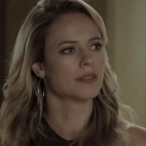 Paolla Oliveira interpretando Jeiza em 'A Força do Querer' (Globo)