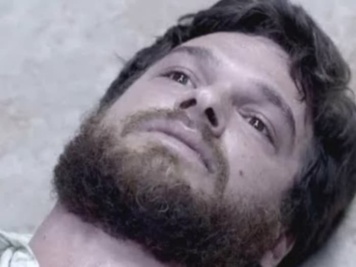 Emilio Dantas interpretando Rubinho em 'A Força do Querer' (Globo)