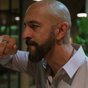 Irandhir Santos intepretando Álvaro em 'Amor de Mãe' (Globo)