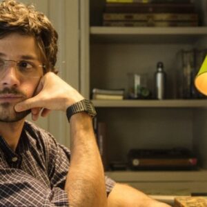 Chay Suede interpretando Danilo em 'Amor de Mãe' (Globo)