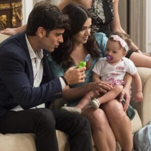 Felipe (Marcos Pitombo) e Shirlei (Sabrina Petraglia) em 'Haja Coração' (Globo)