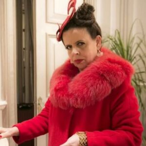 Cristina Pereira interpretando Safira em 'Haja Coração' (Globo)