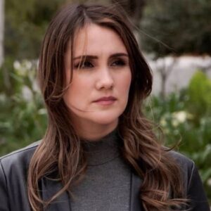 Dulce María em cenas de 'Falsa Identidad' (Netflix)