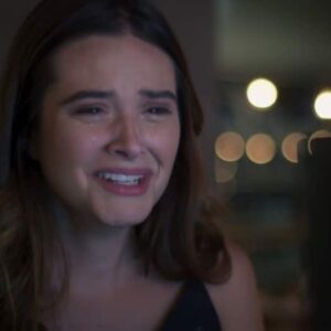 Juliana Paiva interpretando Luna em 'Salve-se Quem Puder' (Globo)