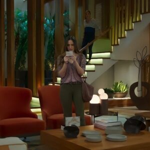 Cenas da novela 'Salve-se Quem Puder' (Globo)