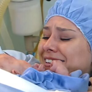 Lavínia Vlasak como Clarice em 'Prova de Amor' (Record TV)