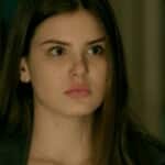 Camila Queiroz em cenas de 'Verdades Secretas' (Globo)