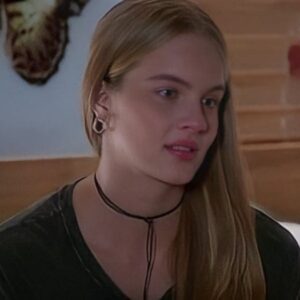 Valentina Bulc interpretando Bia em 'Salve-se Quem Puder' (Globo)