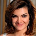 Mayana Neiva interpretando Desirée em 'Ti-Ti-Ti' (Globo)
