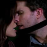 Kyra (Vitória Strada) e Alan (Thiago Fragoso) em 'Salve-se Quem Puder' (Globo)
