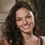 Isis Valverde interpretando Marcela em 'Ti-Ti-Ti' (Globo)