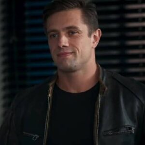 Rafael Cardoso interpretando Renzo em 'Salve-se Quem Puder' (Globo)