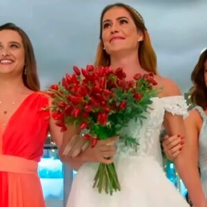 Luna (JulIana Paiva), Alexia (Deborah Secco) e Kyra (Vitória Strada) em 'Salve-se Quem Puder' (Globo)