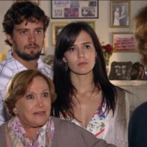 Cenas da novela 'A Vida da Gente' (Globo)