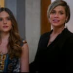 Luna (Juliana Paiva) e Helena (Flávia Alessandra) em 'Salve-se Quem Puder' (Globo)