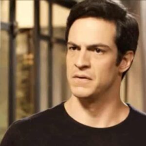 Cenas da novela 'Pega Pega' (Globo)