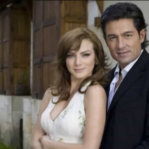 Fernanda (Silvia Navarro) e Eduardo (Fernando Colunga) em 'Amanhã é Para Sempre'