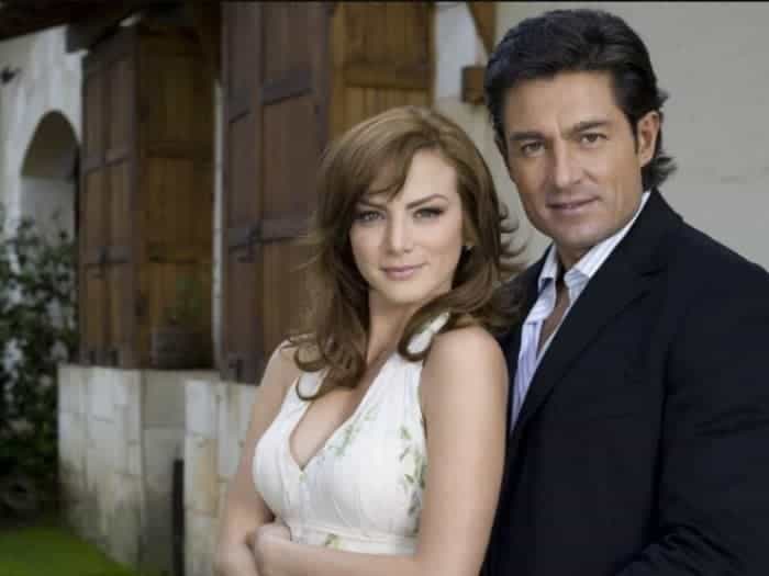 Fernanda (Silvia Navarro) e Eduardo (Fernando Colunga) em 'Amanhã é Para Sempre'
