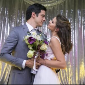 Eric (Mateus Solano) e Luíza (Camila Queiroz) em 'Pega Pega' (Globo)