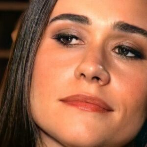 Alessandra Negrini como Taís em 'Paraíso Tropical' (Canal Viva)