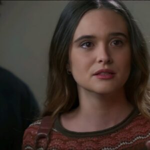 Juliana Paiva como Luna em 'Salve-se Quem Puder' (Globo)