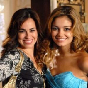 Daguilene (Daniela Escobar) e Stéfany (Sophie Charlotte) em 'Ti-Ti-Ti' (Globo)