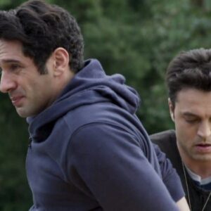 Cenas da novela 'Pega Pega' (Globo)