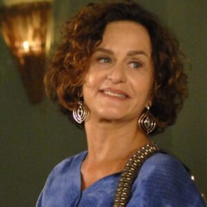 Regina Braga como Cecília em 'Ti-Ti-Ti' (Globo)
