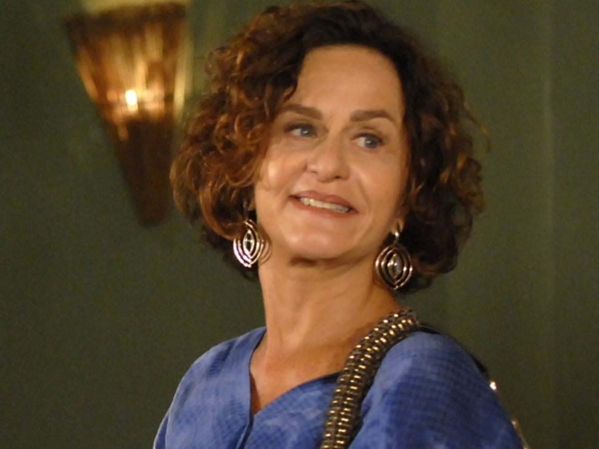 Regina Braga como Cecília em 'Ti-Ti-Ti' (Globo)