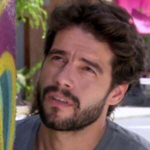 Guilherme Winter interpretando Renato em 'Ti-Ti-Ti' (Globo)