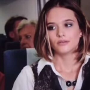 Juliana Paiva interpretando Valquíria em 'Ti-Ti-Ti' (Globo)